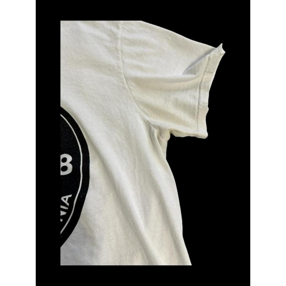 2016 Deftones T Shirt Skulls Size Small No Size Tag Underarm Stains‎ Sacramento - Picture 3 of 7